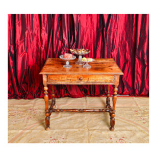 18th-century oak table with brace and 1 drawer