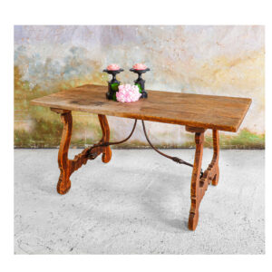 19th century Spanish oak table