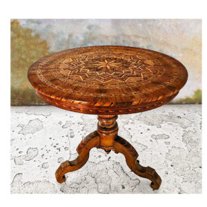 Tripod pedestal table in veneered wood