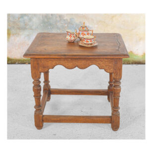 Small Louis XIV oak table