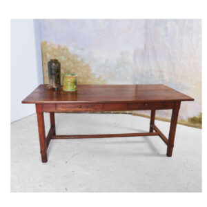 Oak dining table with 2 drawers